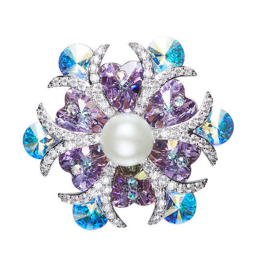 Brooch 4